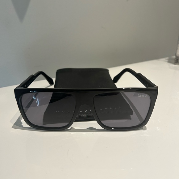 QUAY sunglasses - Picture 4 of 4